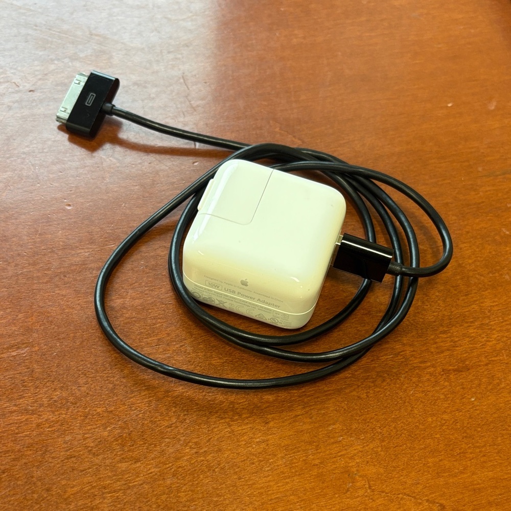 Apple White Charger with Black Cable Older model iPad or iPod